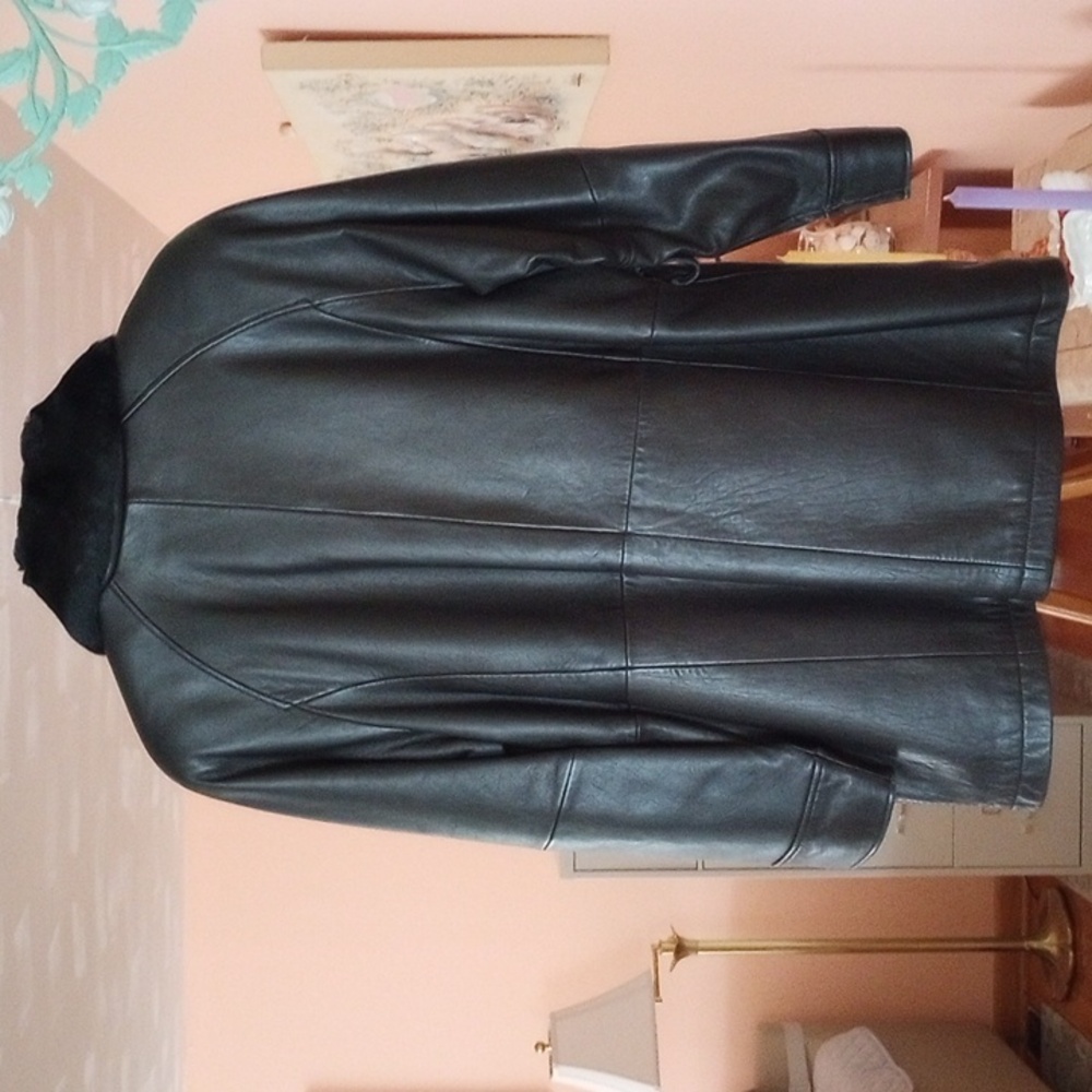 Valerie Stevens New Zealand Lambskin Leather Belted Longer Jacket (S or M) - Picture 6 of 15